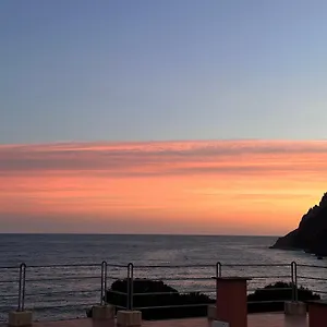 https://la-casa-sul-mare-monterosso-cinque-terre.hotelitalianriviera.com